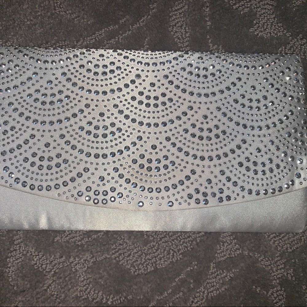 Silver clutch